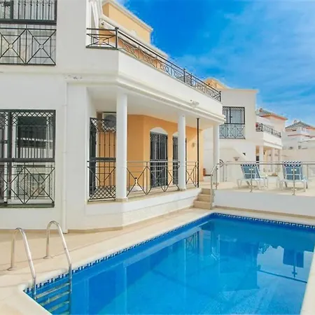 Amazing With Private Pool And Panoramic Views Нерха